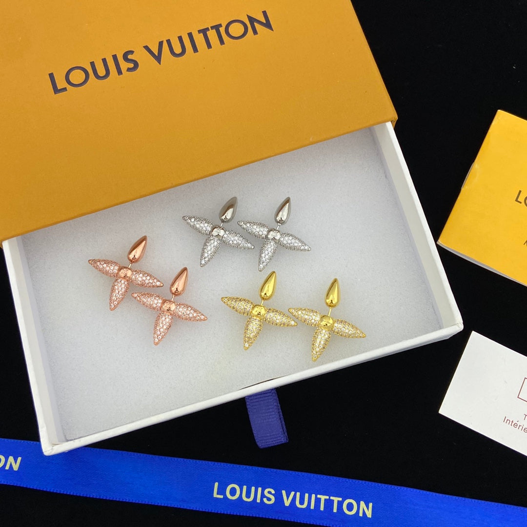 14E513EDE Stylish Earrings