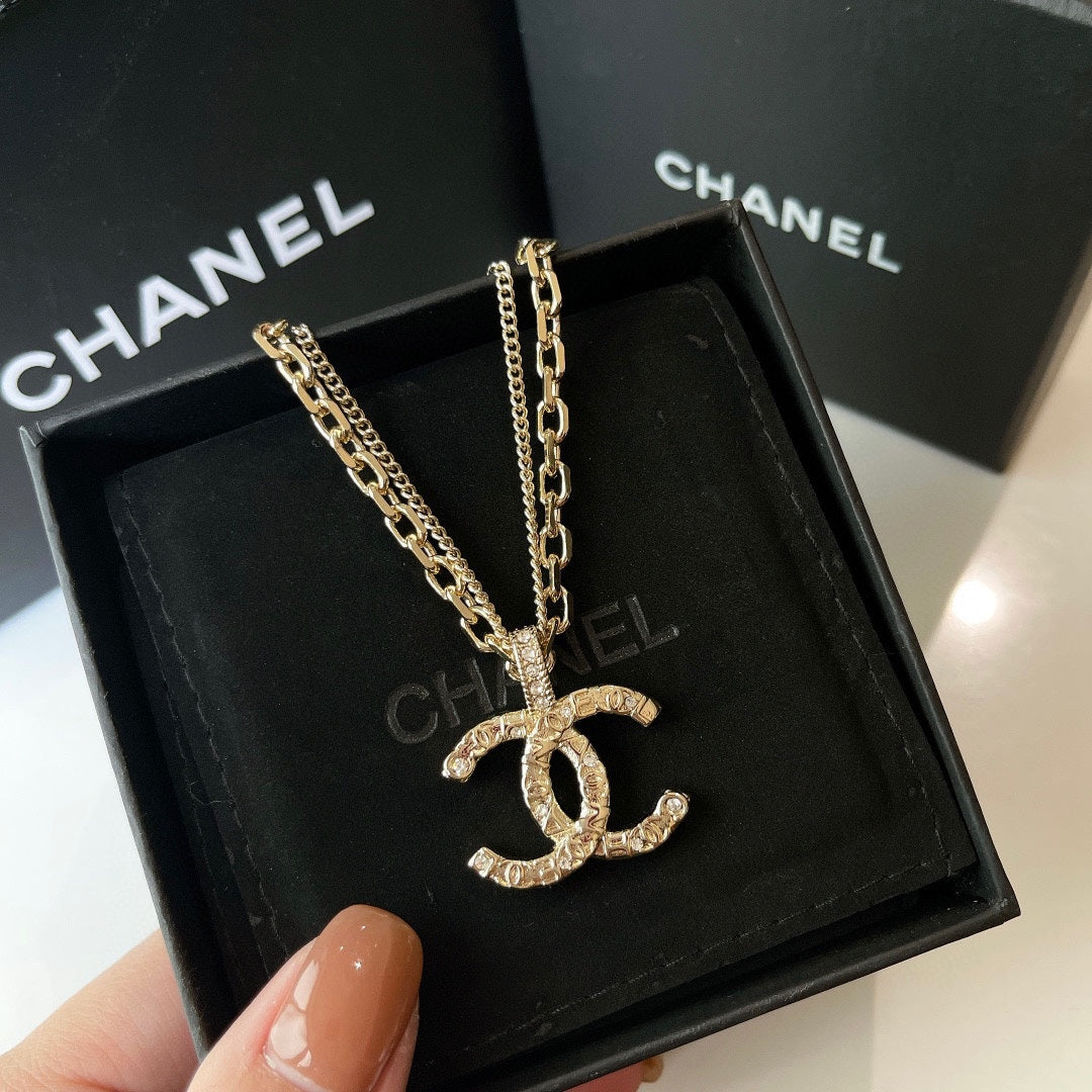1YC239XDE Stylish Necklaces