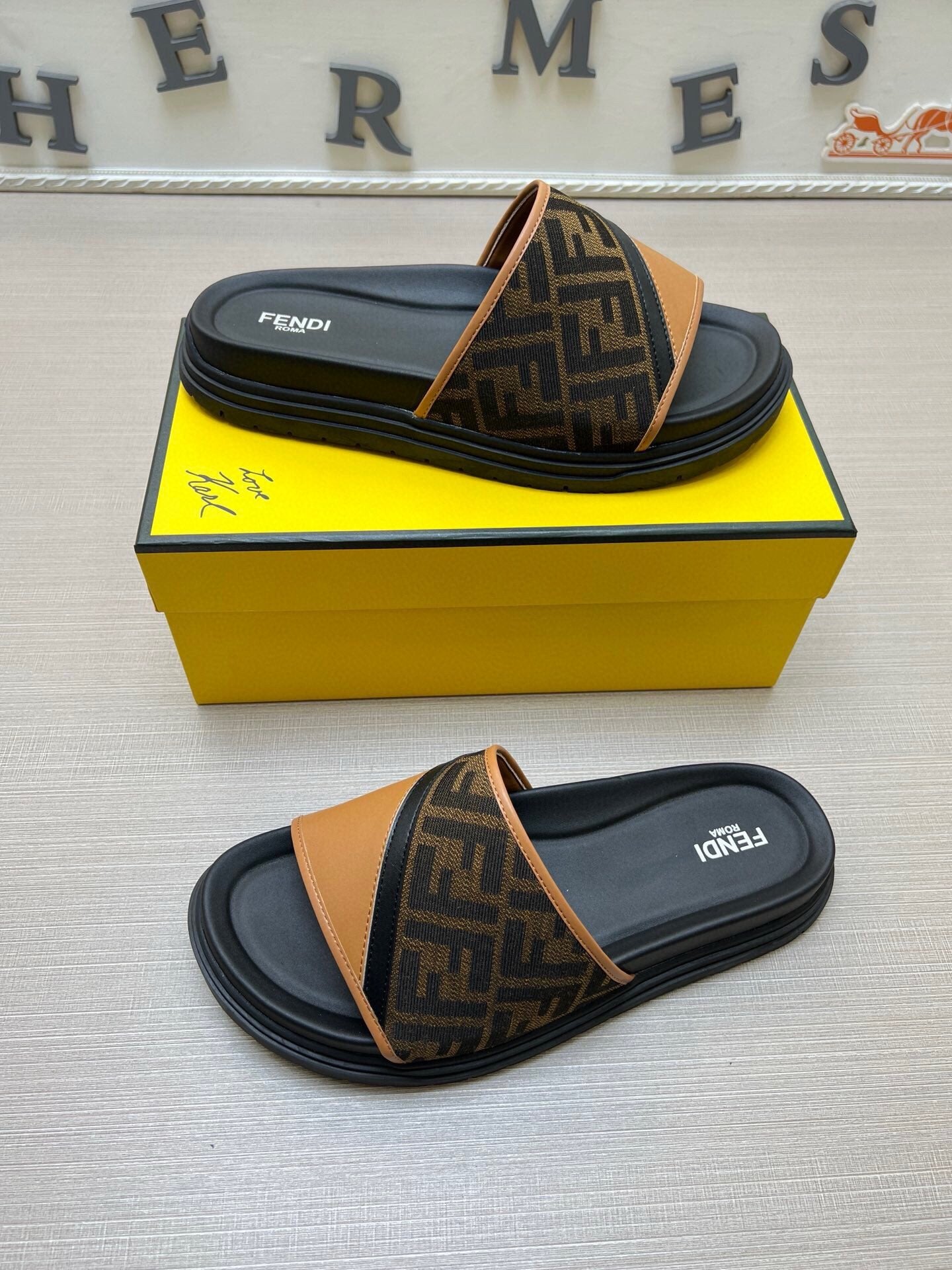5LF223ZDE Stylish Slippers