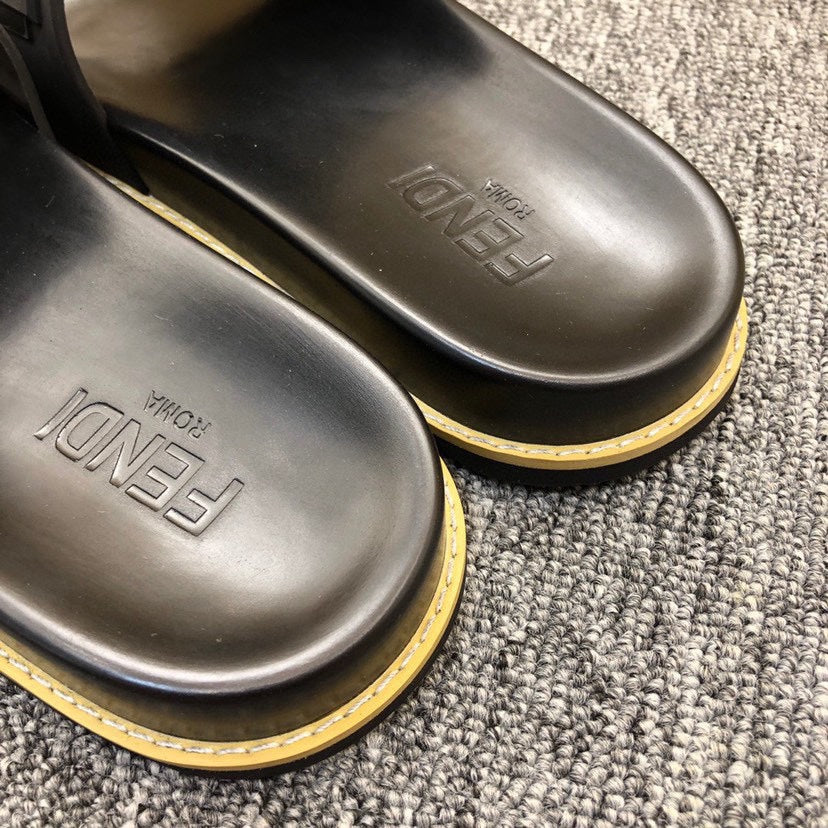 5XF106ZDE Stylish Slippers