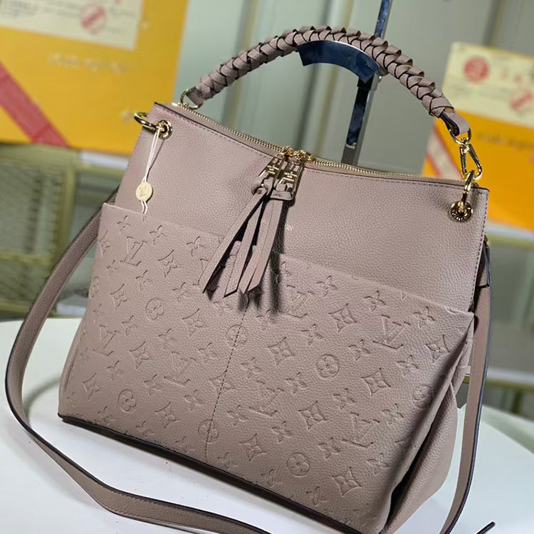 2E70BDE Stylish leather bag