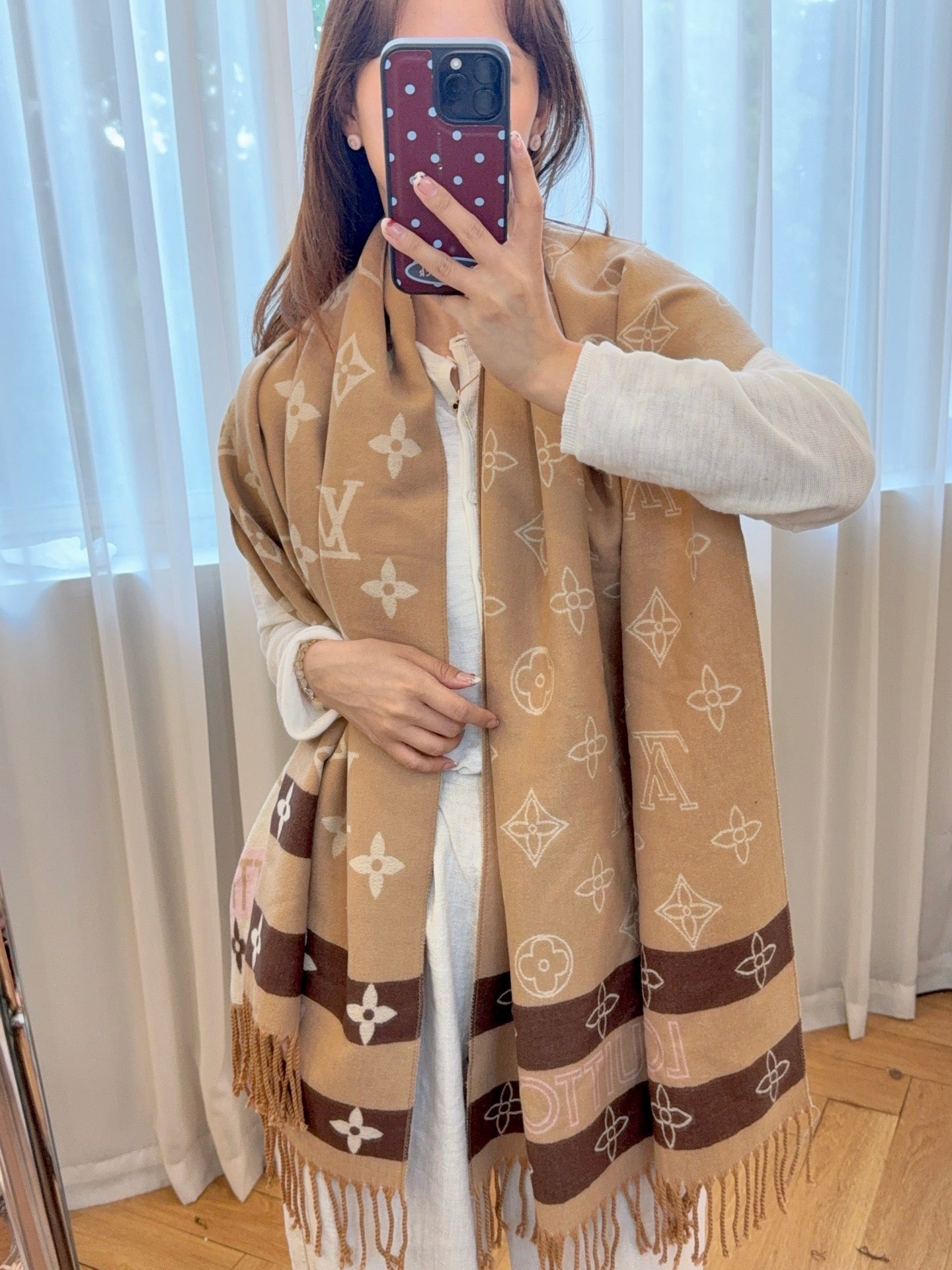 185ZE69WDE Stylish Winter Scarves