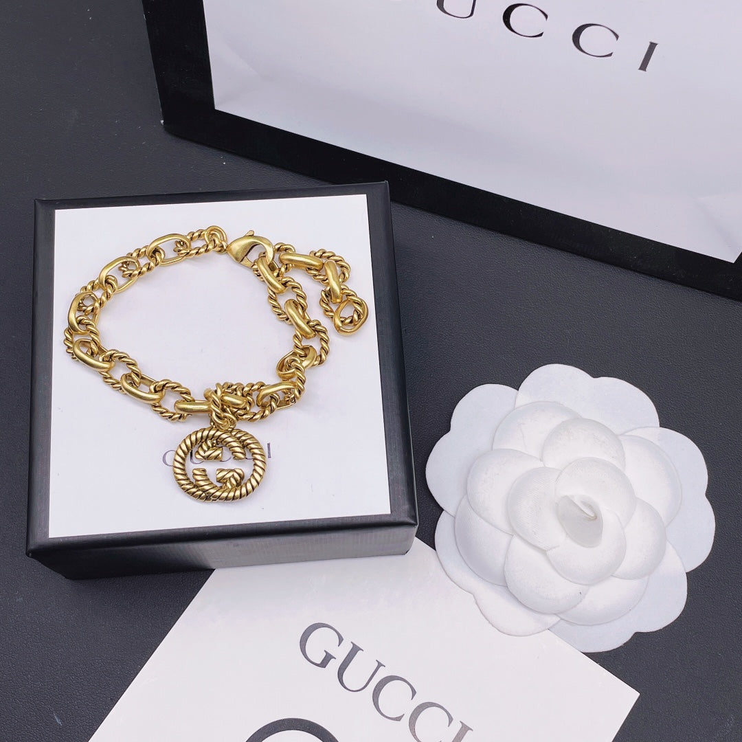 1B13XDE Stylish Bracelets