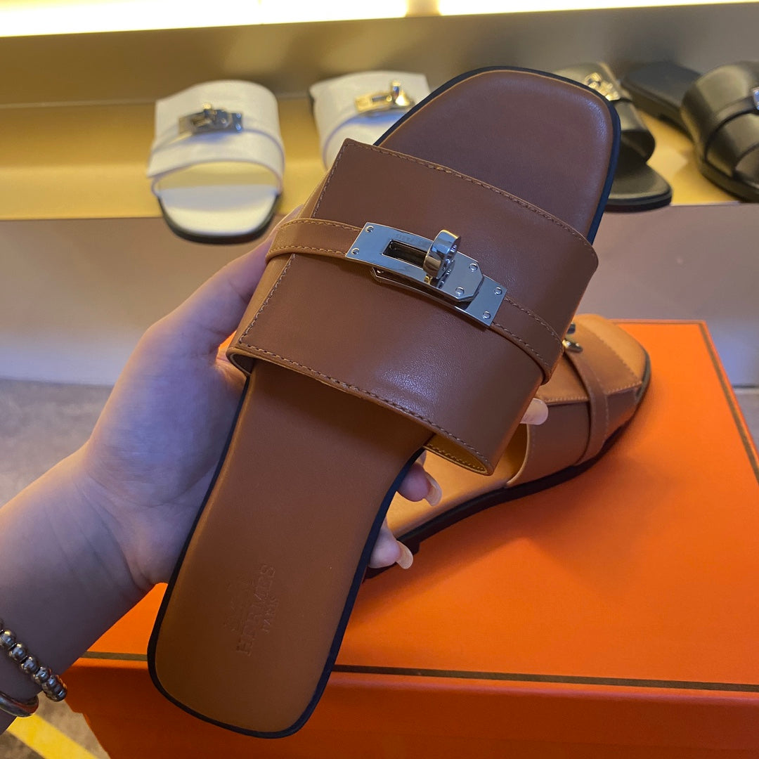 14H33ZDE Stylish slippers