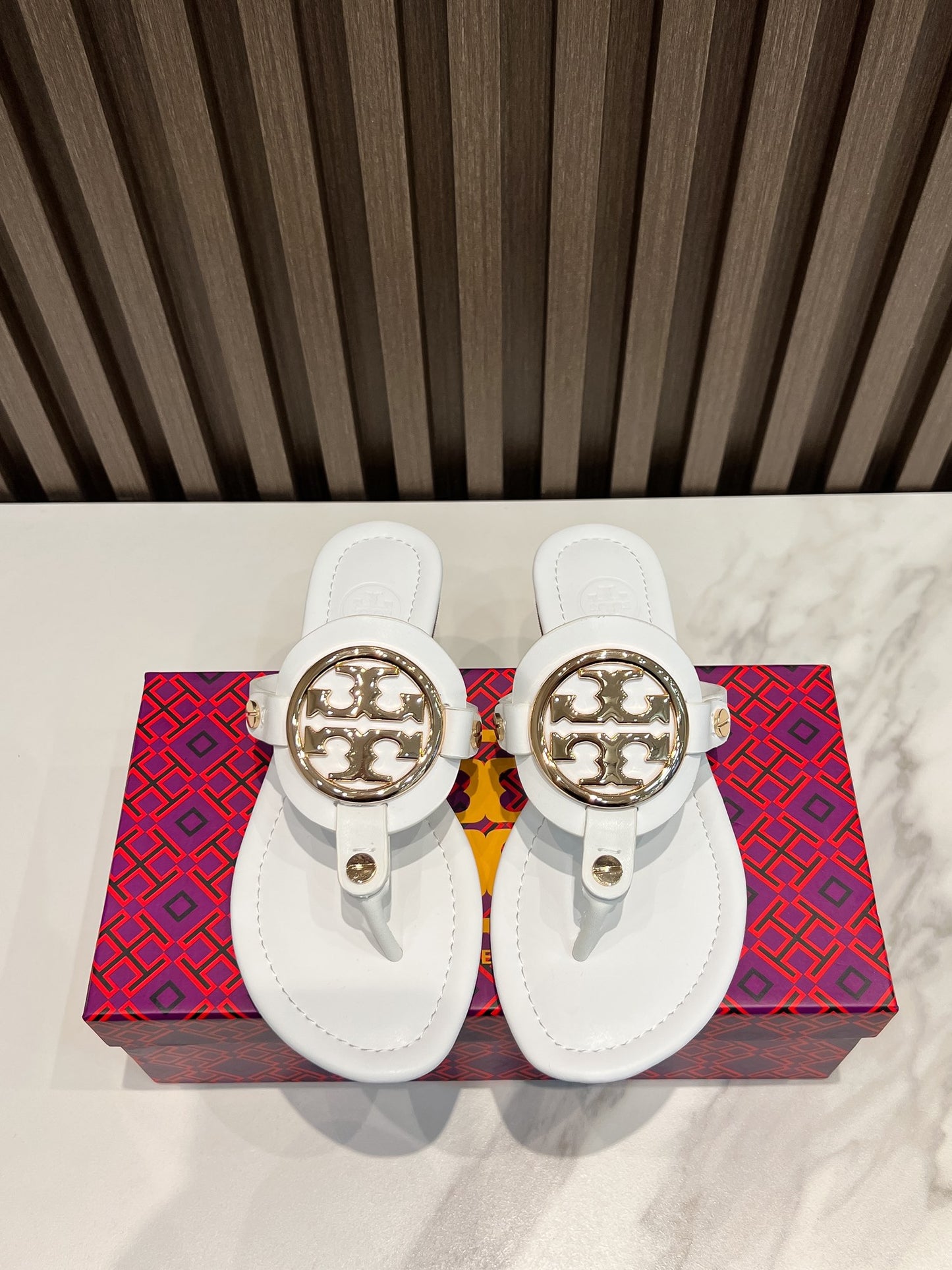 255QA34ZDE Stylish leather shoes