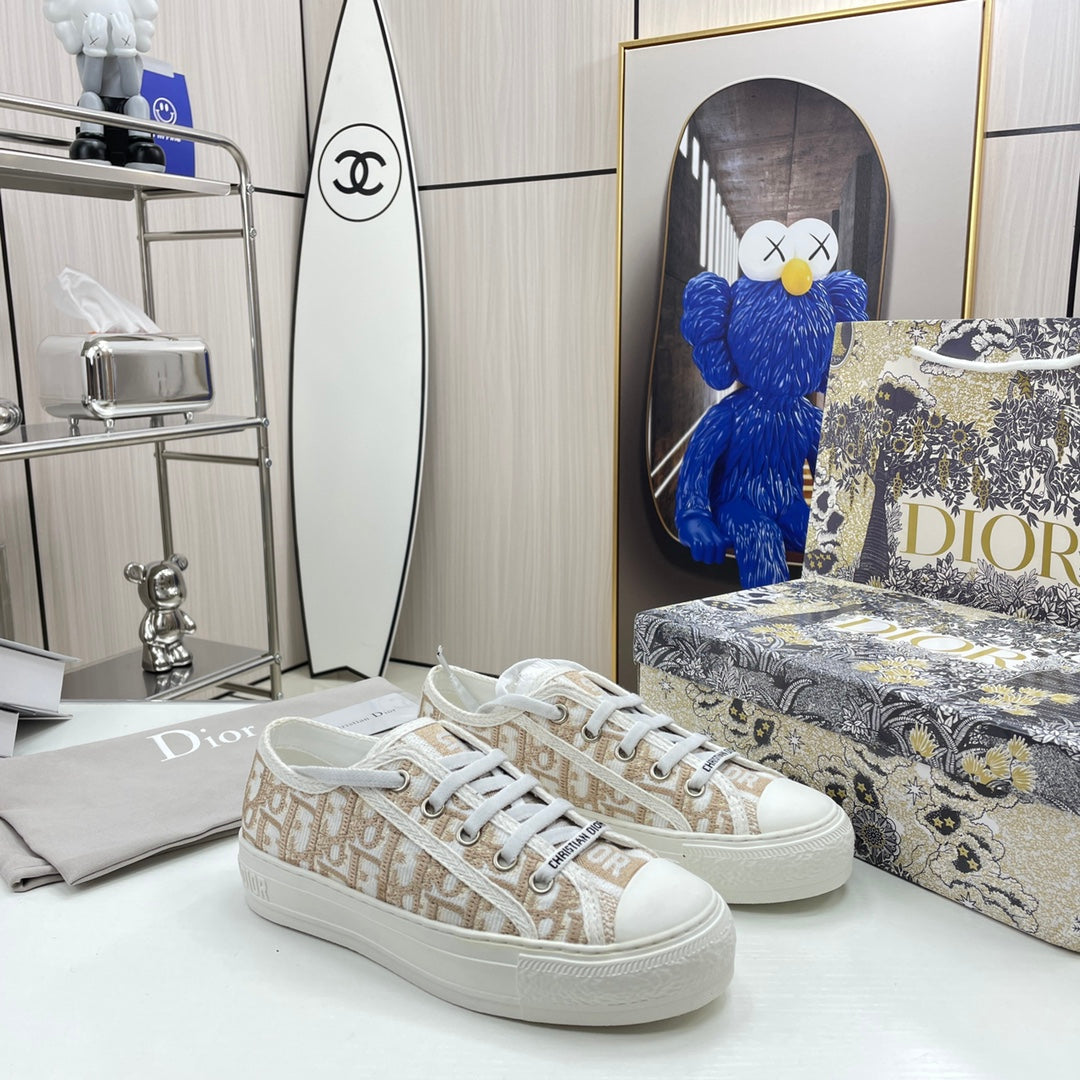 1XD65ZDE Stylish shoes