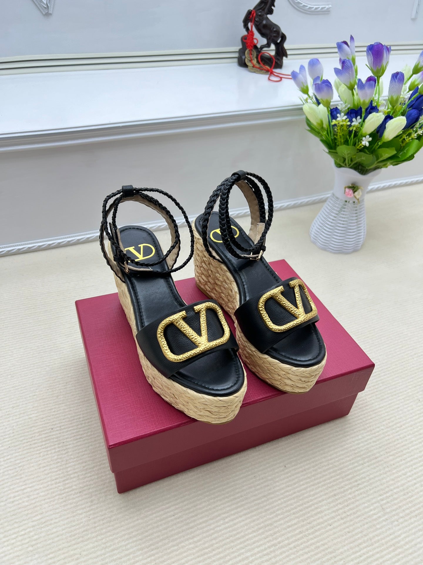 5YVL101ZDE Stylish leather High heels
