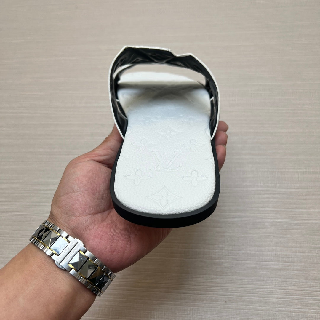 54E34ZDE Stylish slippers