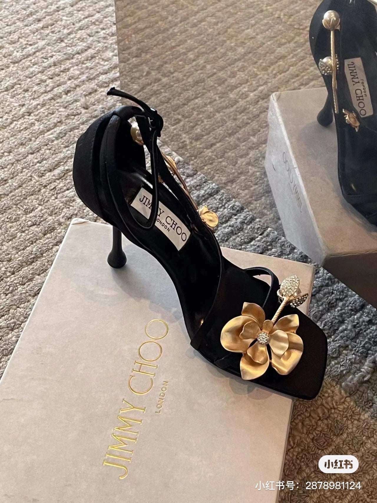 14A95ZDE Stylish High heels