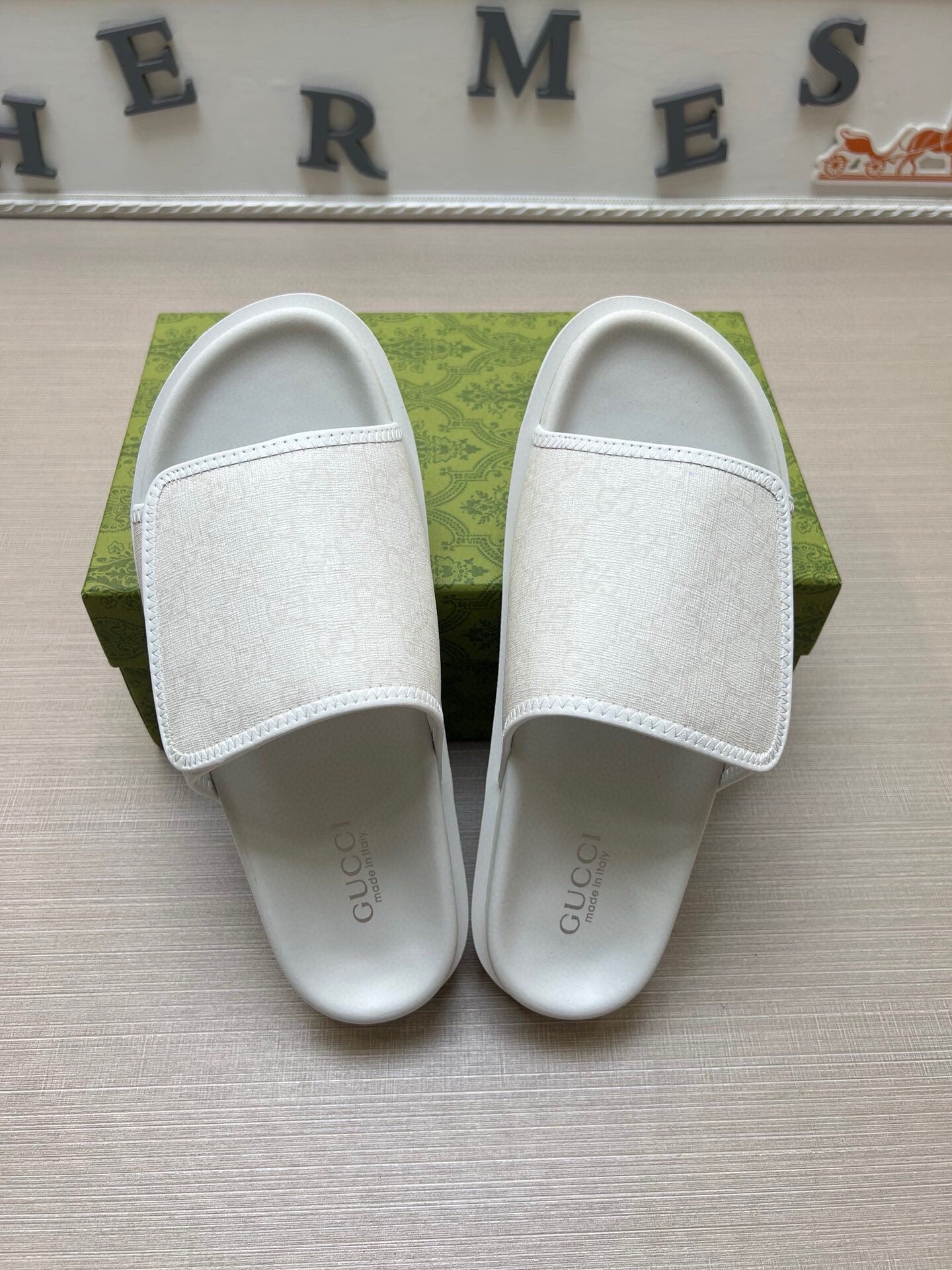 5LB231ZDE Stylish Slippers