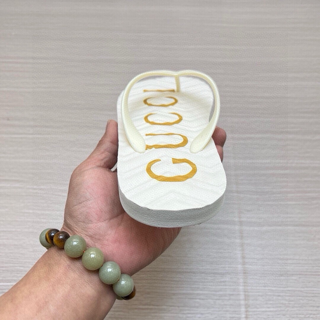 54B39ZDE Stylish slippers