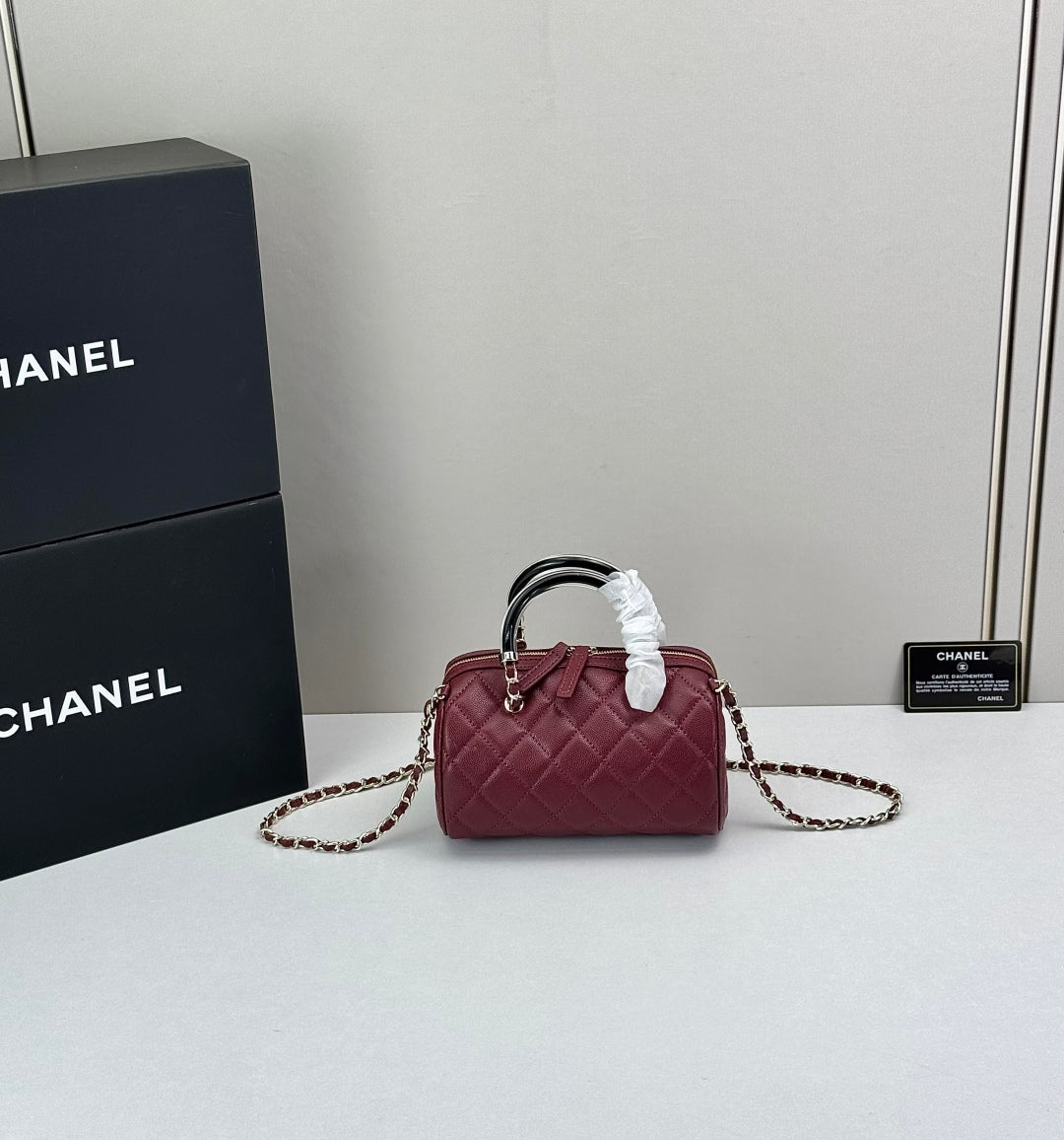 15RC55BDE Stylish leather bag