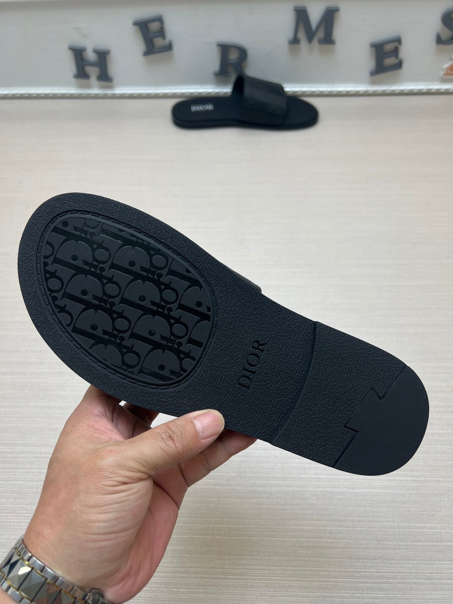 54D78ZDE Stylish slippers