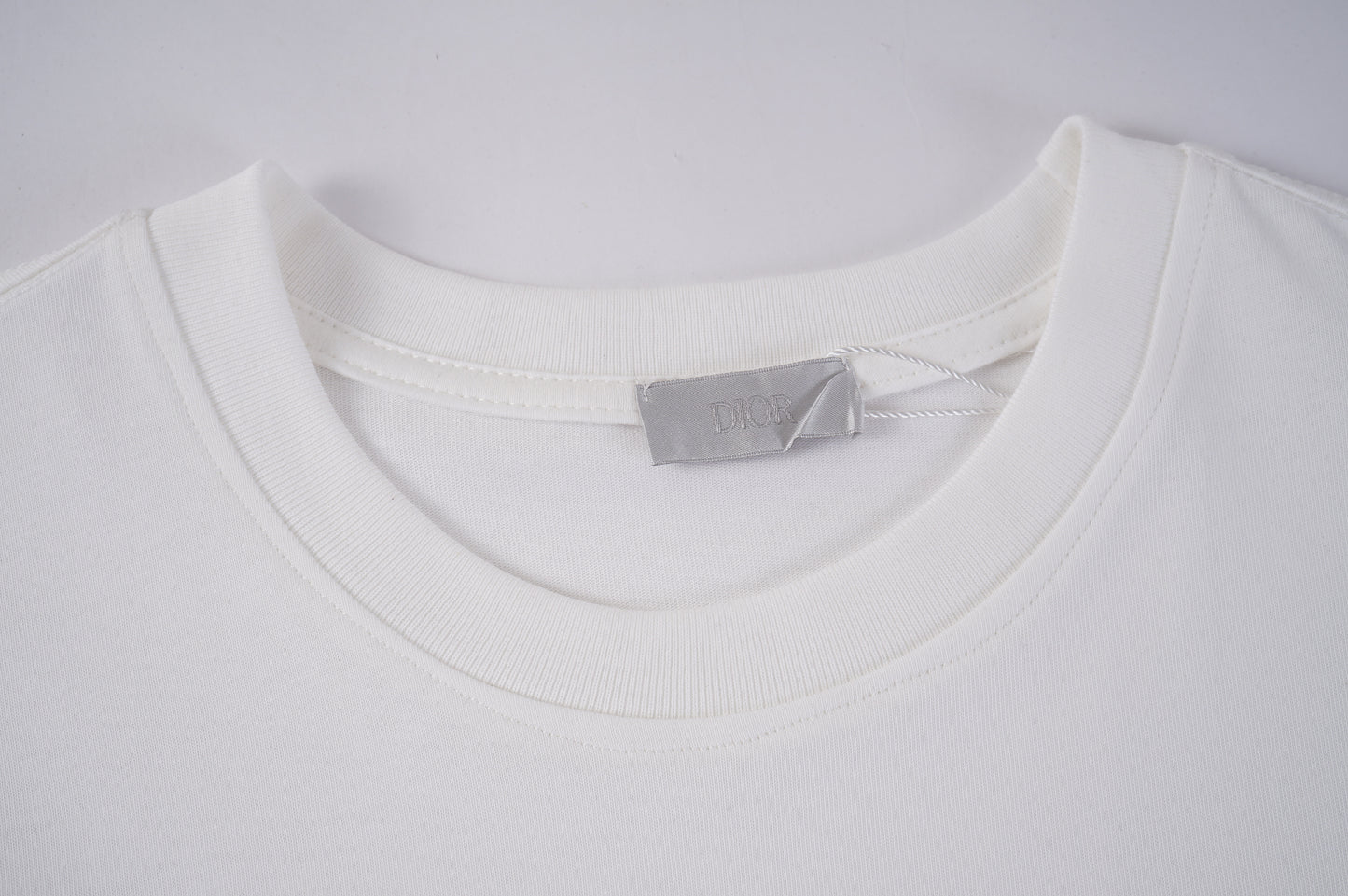 125WD37UDE Stylish T-shirts