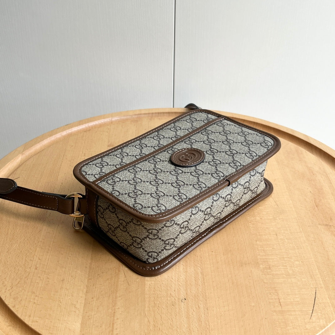 155NB81BDE Stylish leather bag