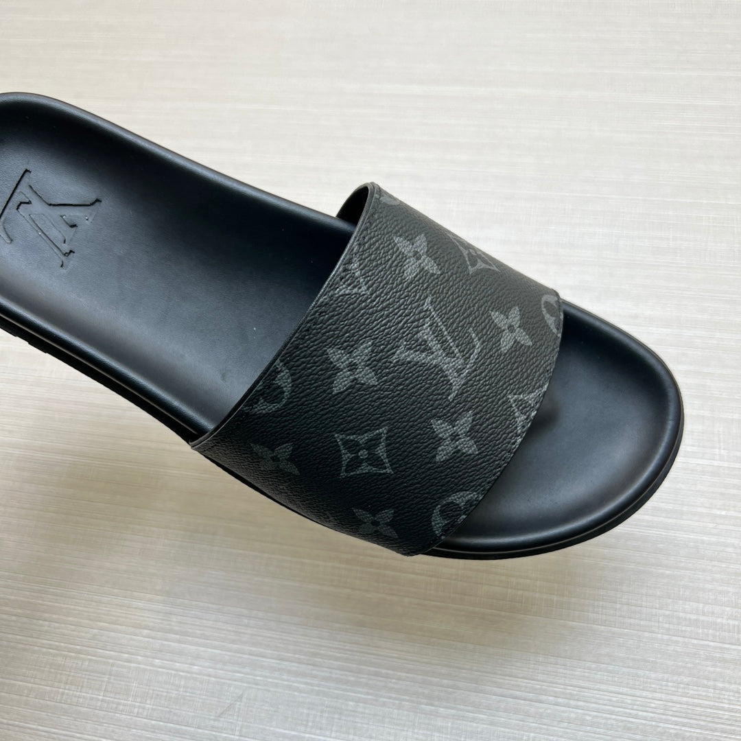54E56ZDE Stylish slippers