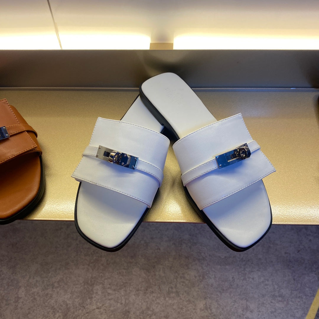 14H33ZDE Stylish slippers
