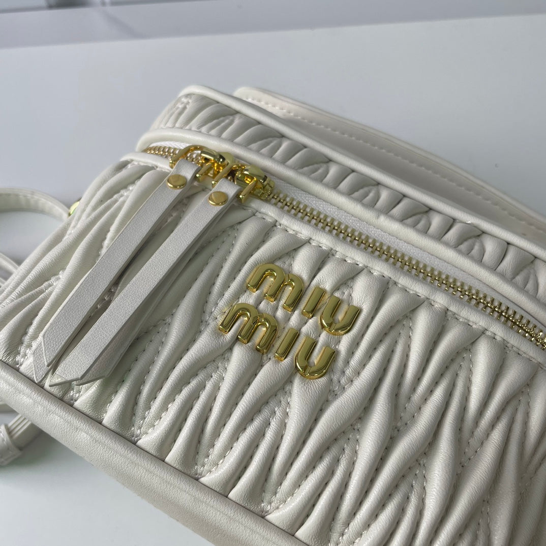 15RA102BDE Stylish leather bag