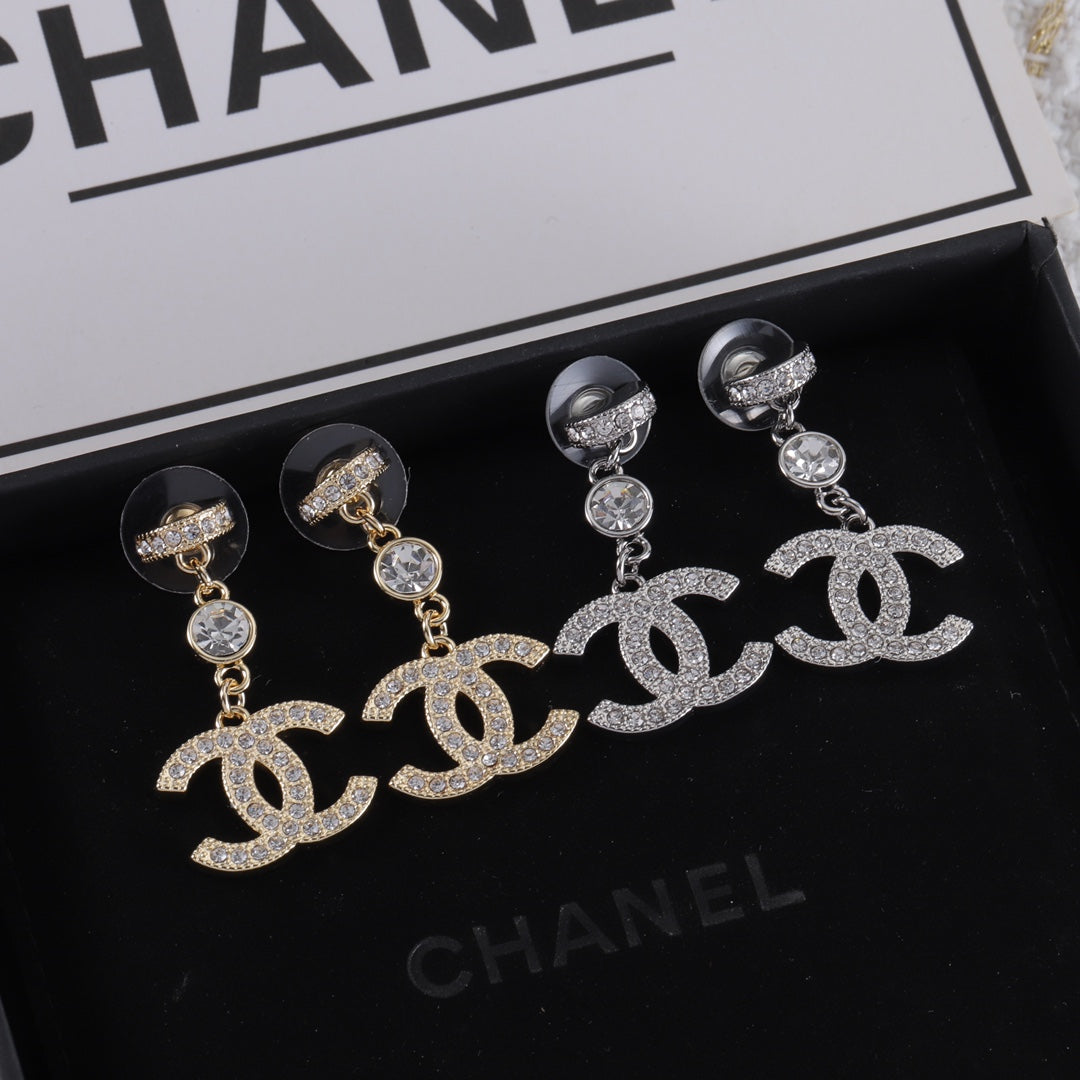 14C782EDE Stylish Earrings