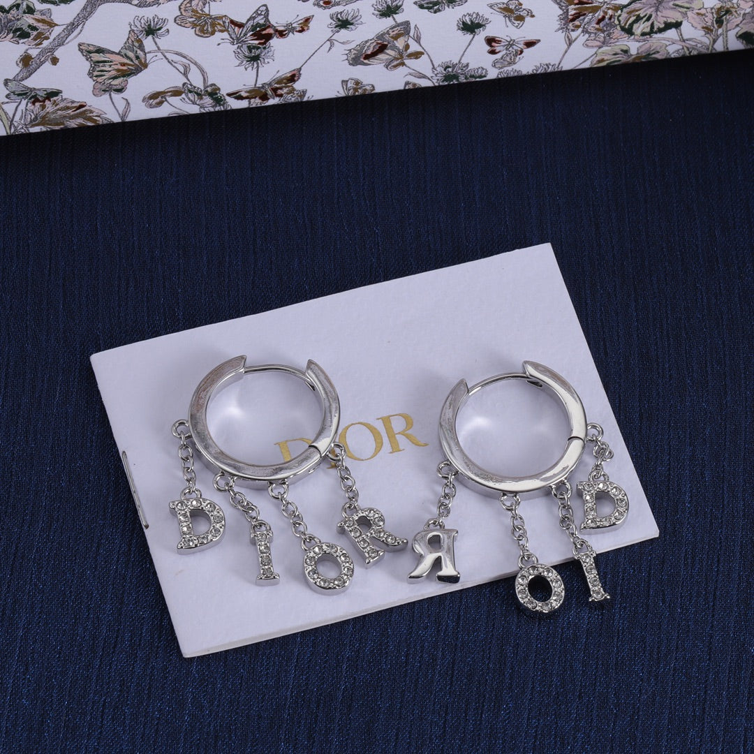 14D585EDE Stylish Earrings