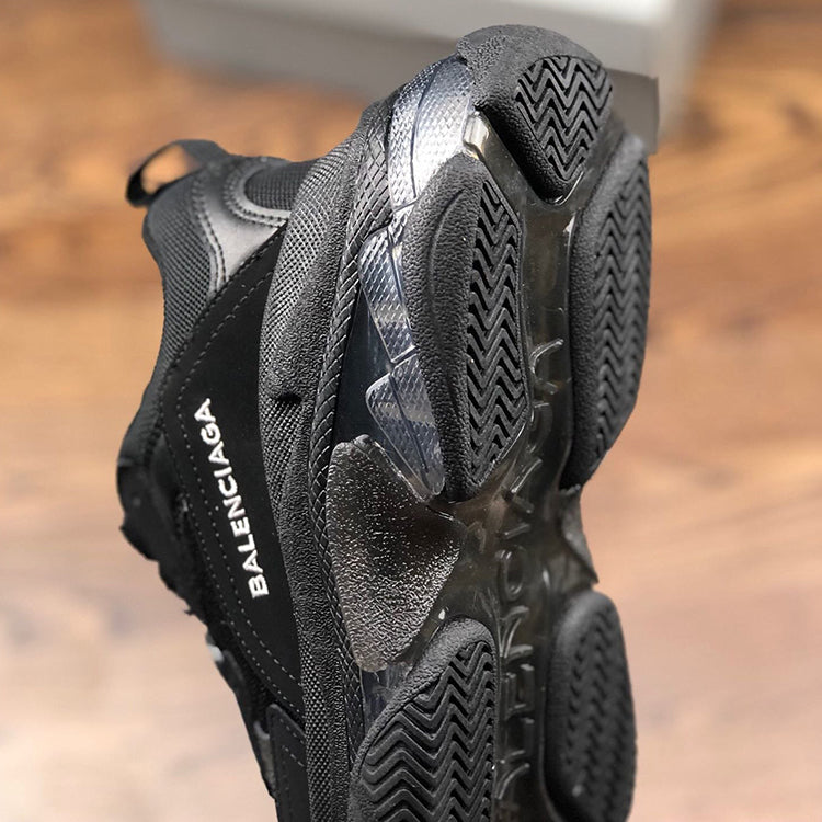 2J65ZDE Stylish Sneakers