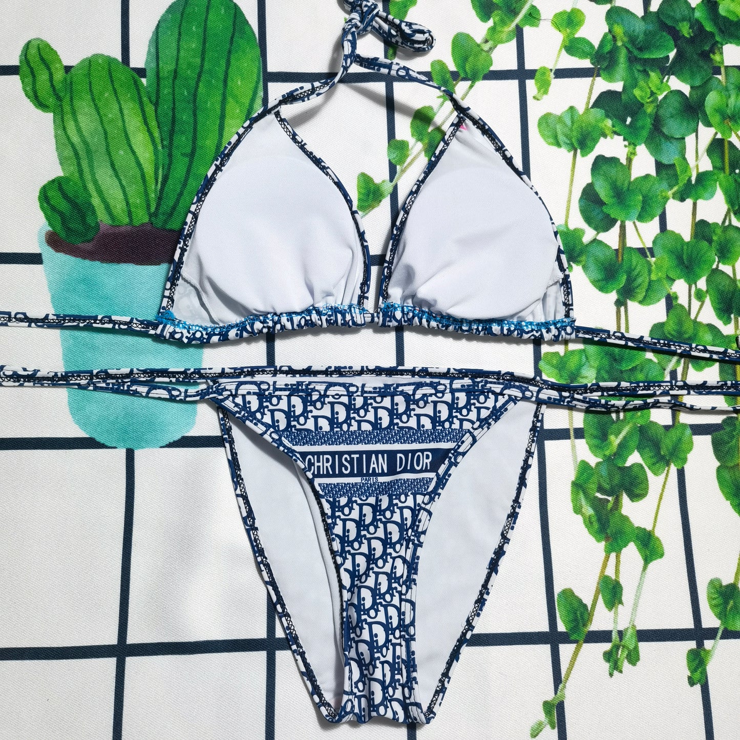 14D244YDE Stylish Bikini swimsuit