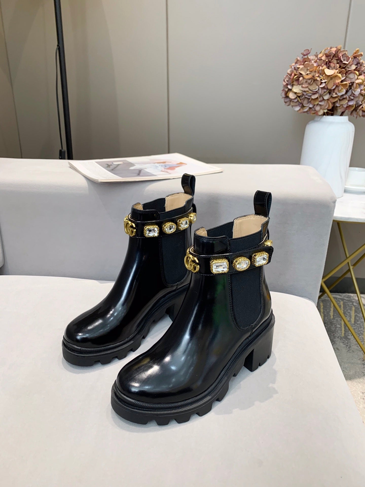 2XB194ZDE Stylish leather boot (top layer leather lining)