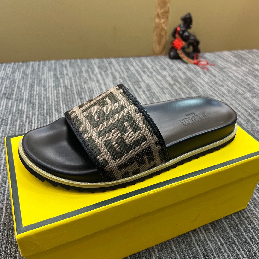 5XF105ZDE Stylish Slippers