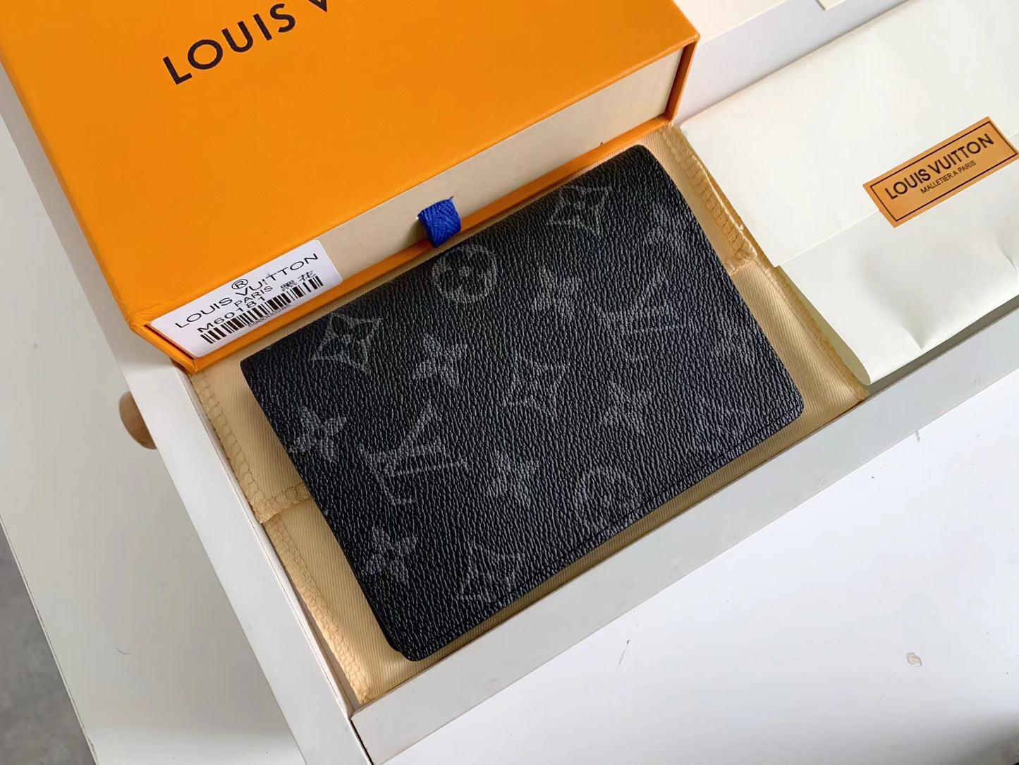 AE300BDE Stylish leather wallets
