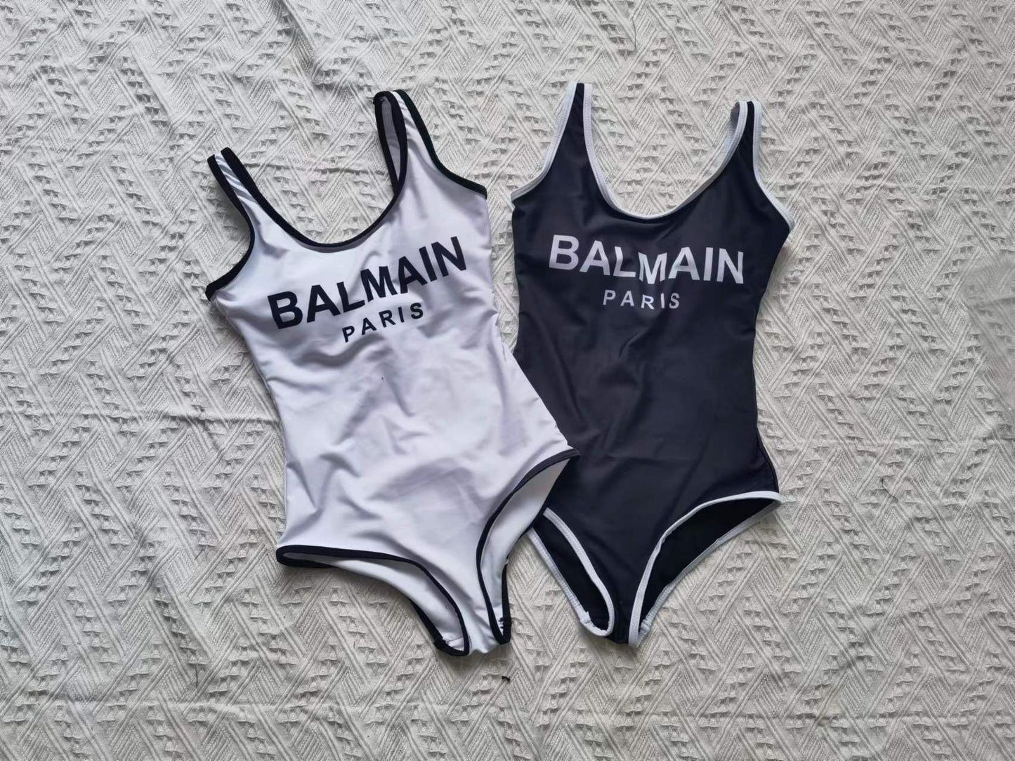 14A157YDE Stylish Bikini swimsuit