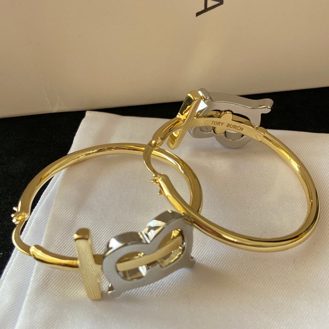 14A466XDE Stylish Earrings Bracelets Necklaces