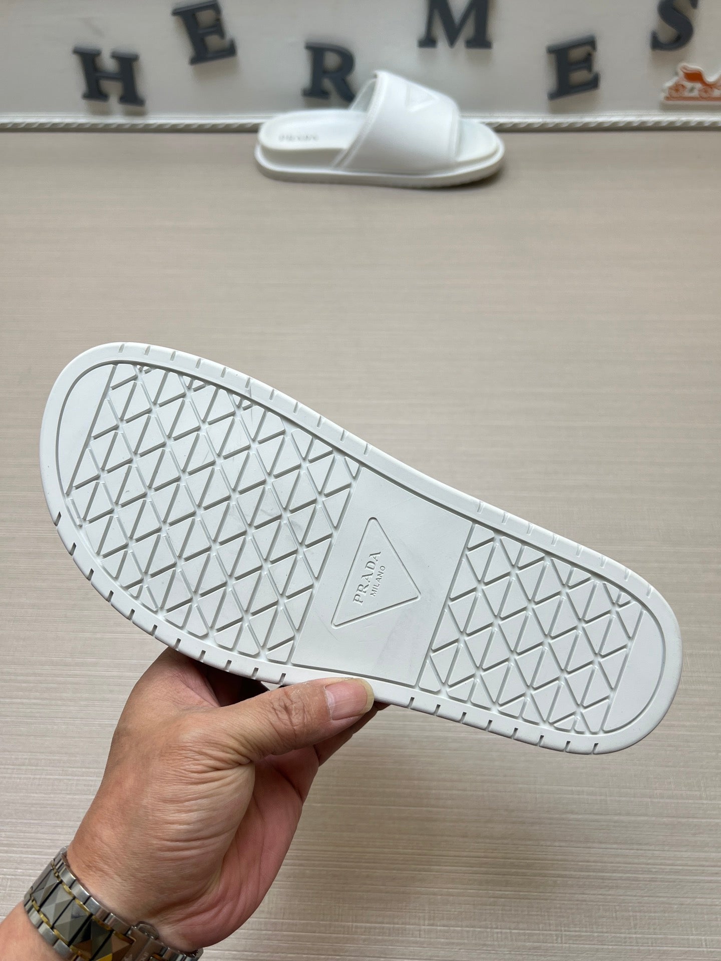 54PD6ZDE Stylish slippers