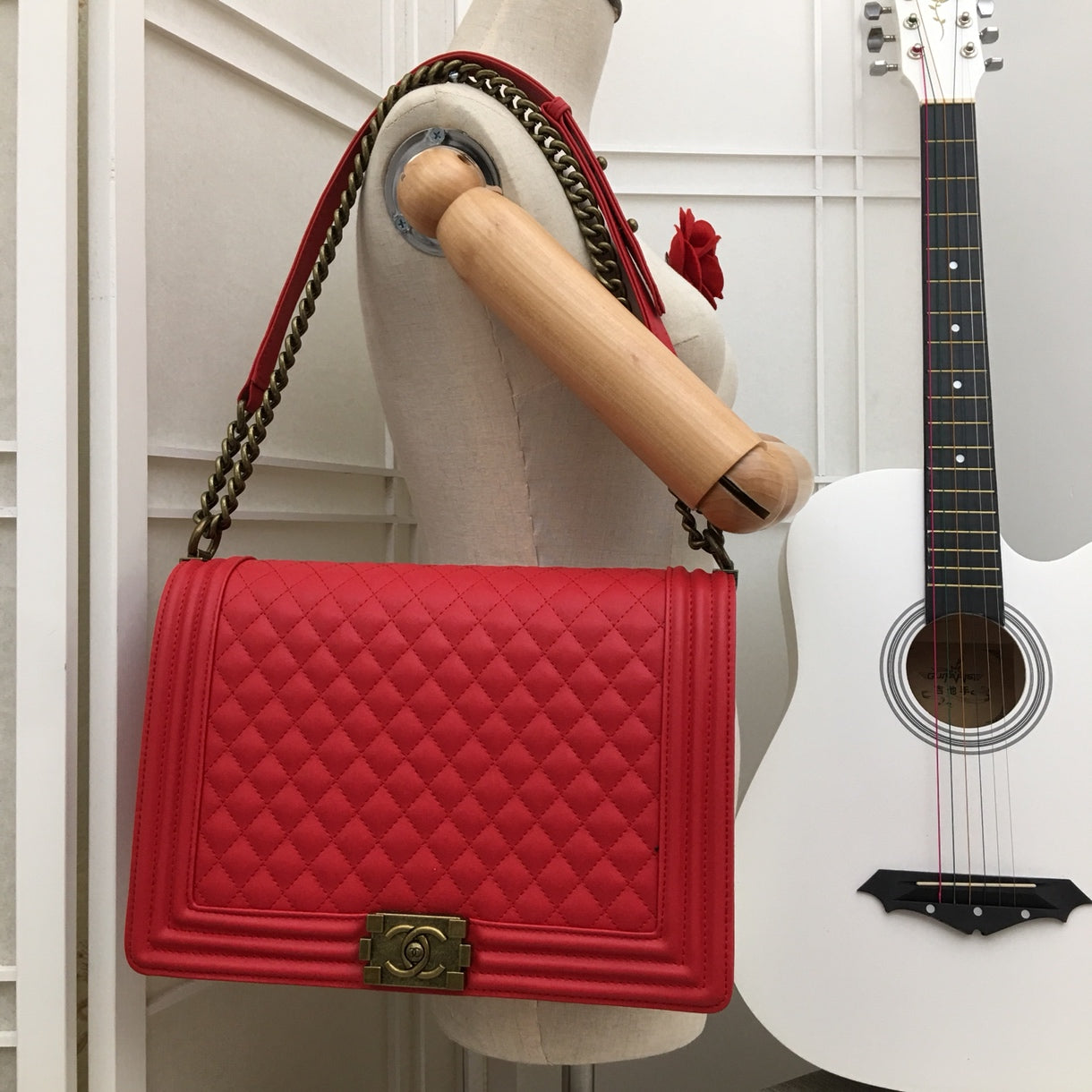 5C60BDE Stylish leather bag