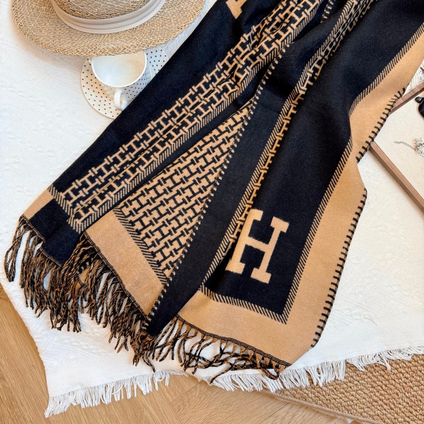 185ZH65WDE Stylish Winter Scarves