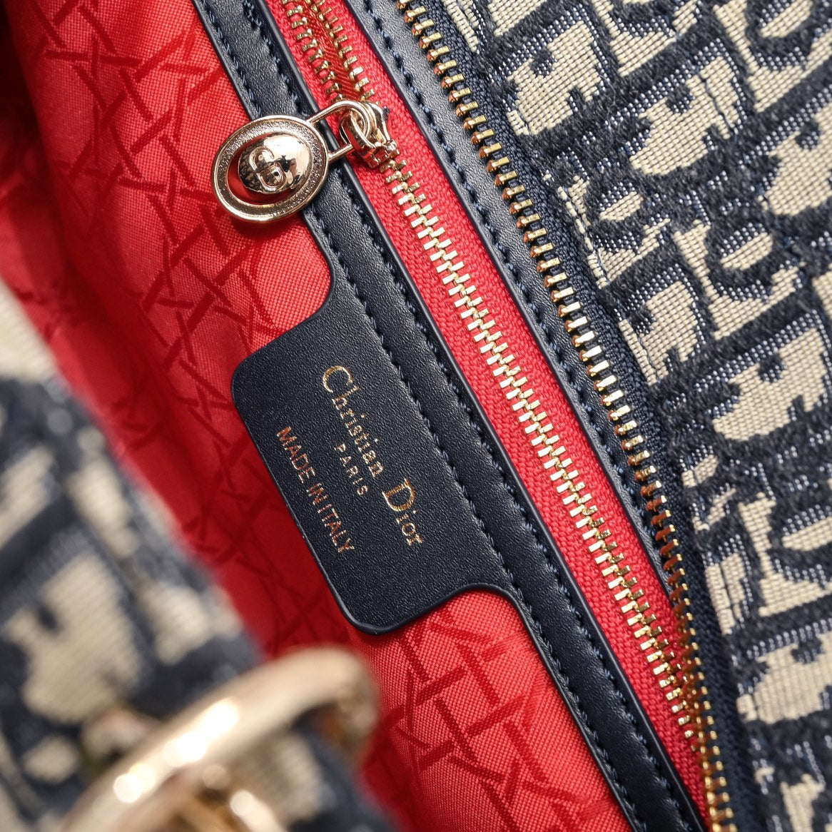 1XD439BDE Stylish embroidery bag