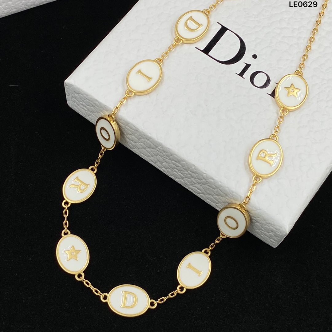 1YD183XDE Stylish Necklaces