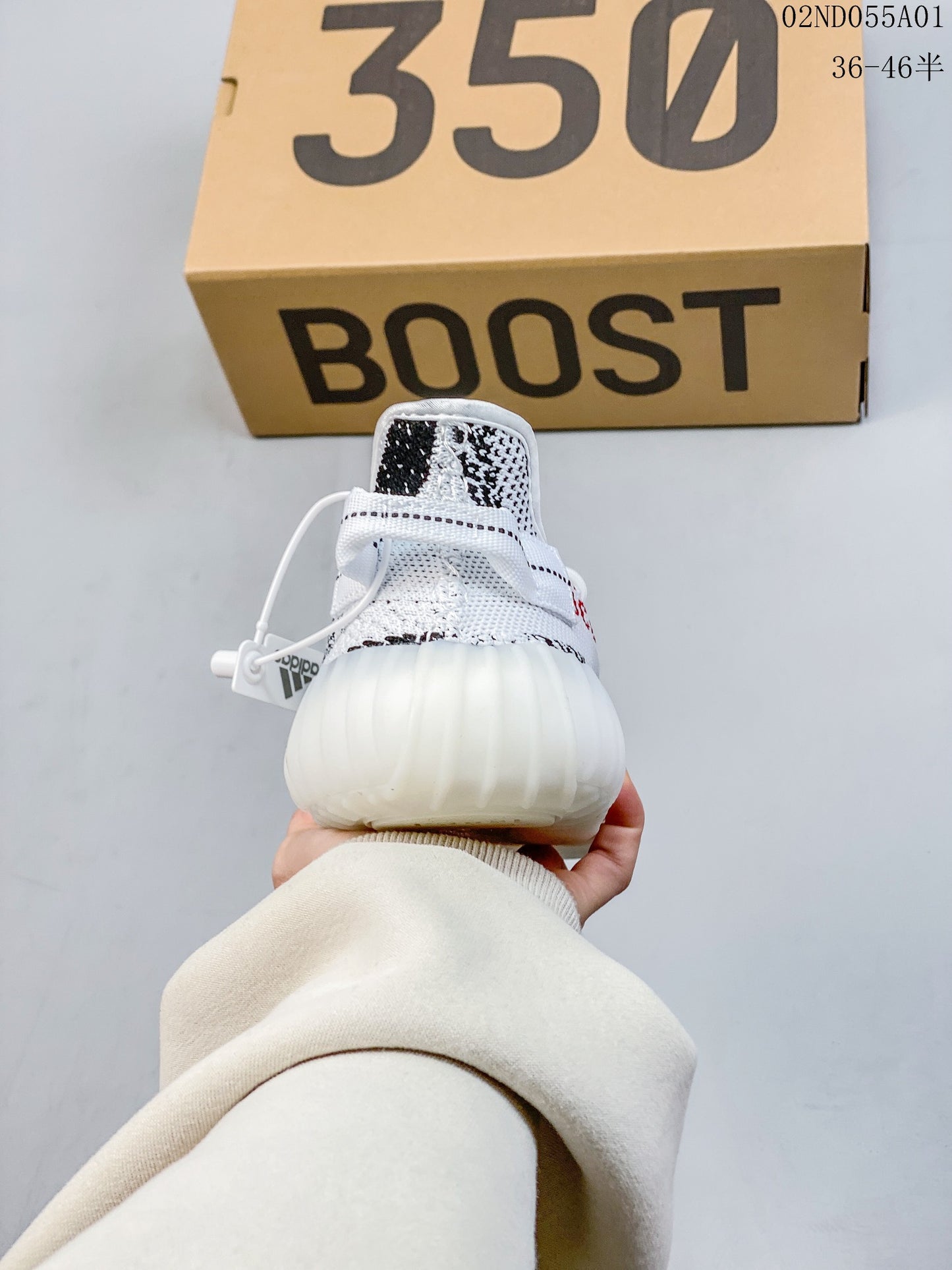 4YA87ZDE Stylish Sneakers (No Box, August-October Big Sale)