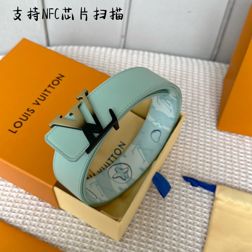 14E139PDE Stylish High quality leather belt With full package
