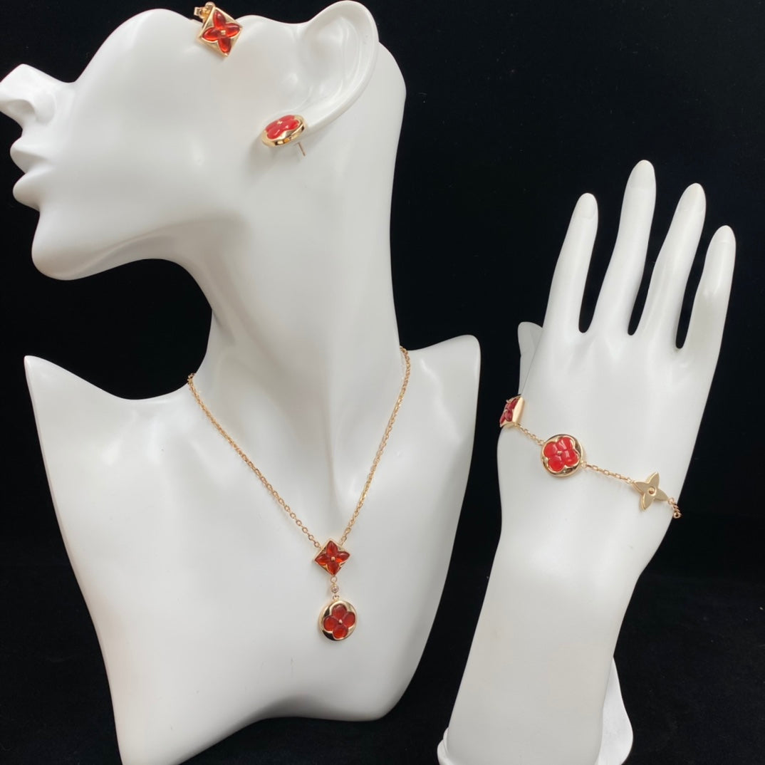 1YE346XDE Stylish Earrings Bracelets Necklaces