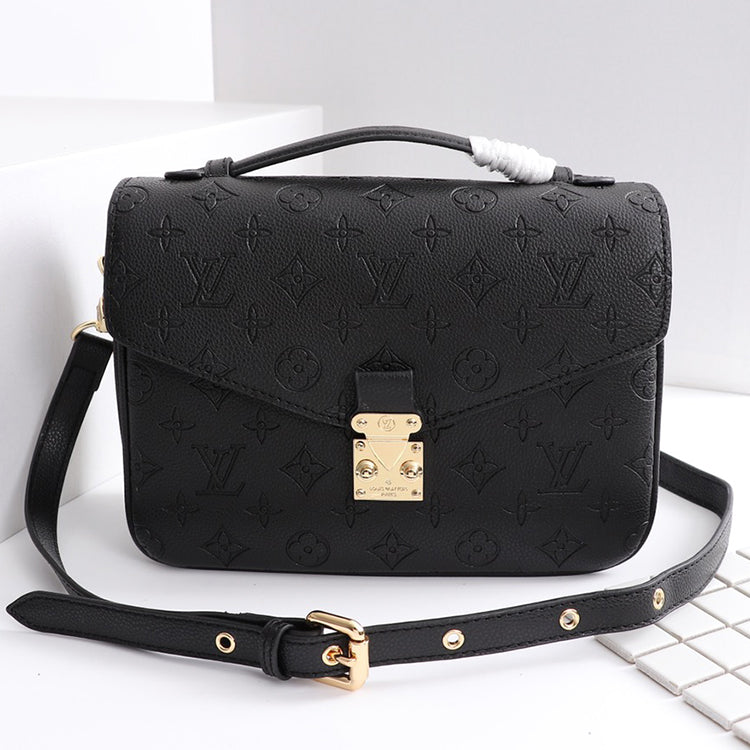 AE92BDE Stylish leather bag