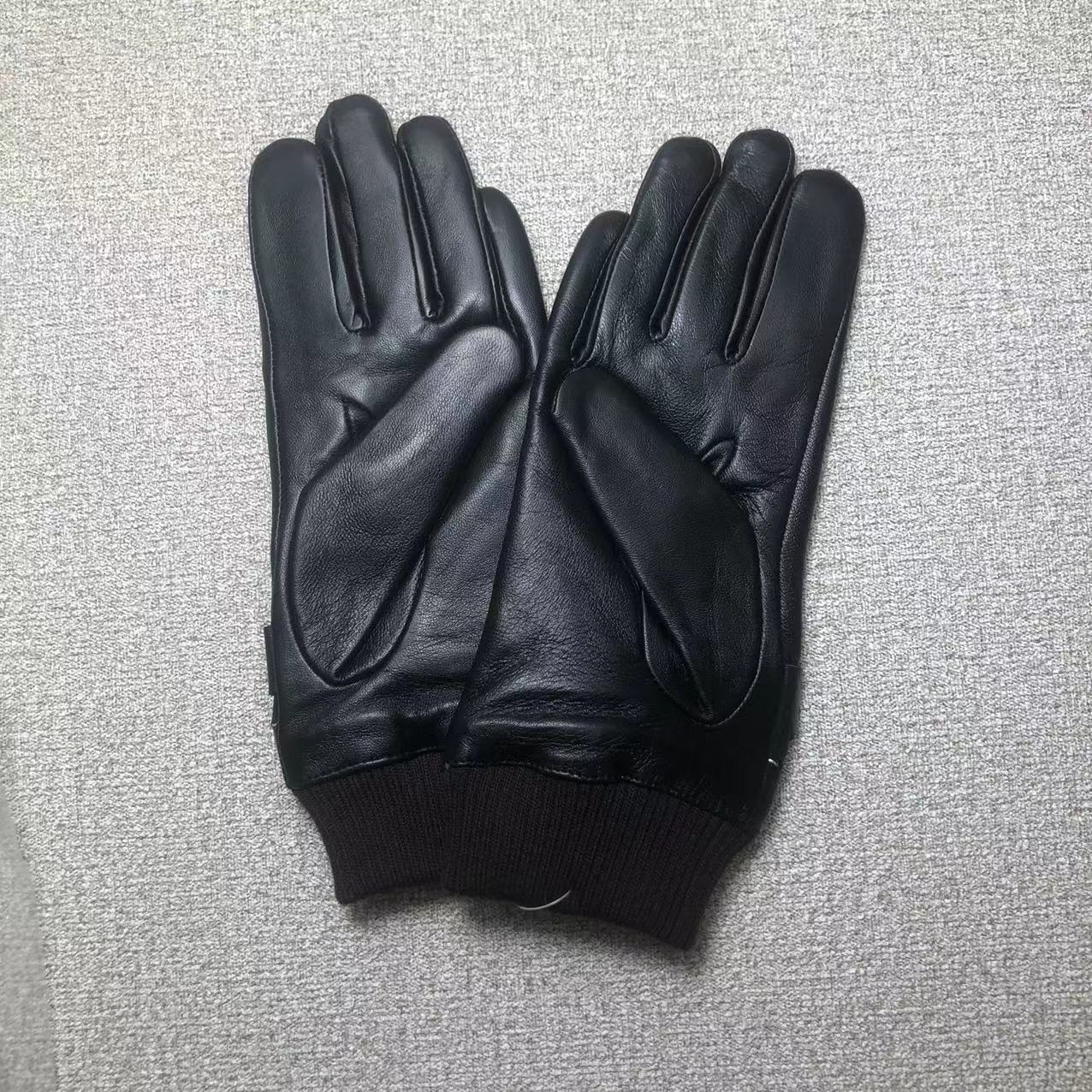 24D82SDE Stylish gloves