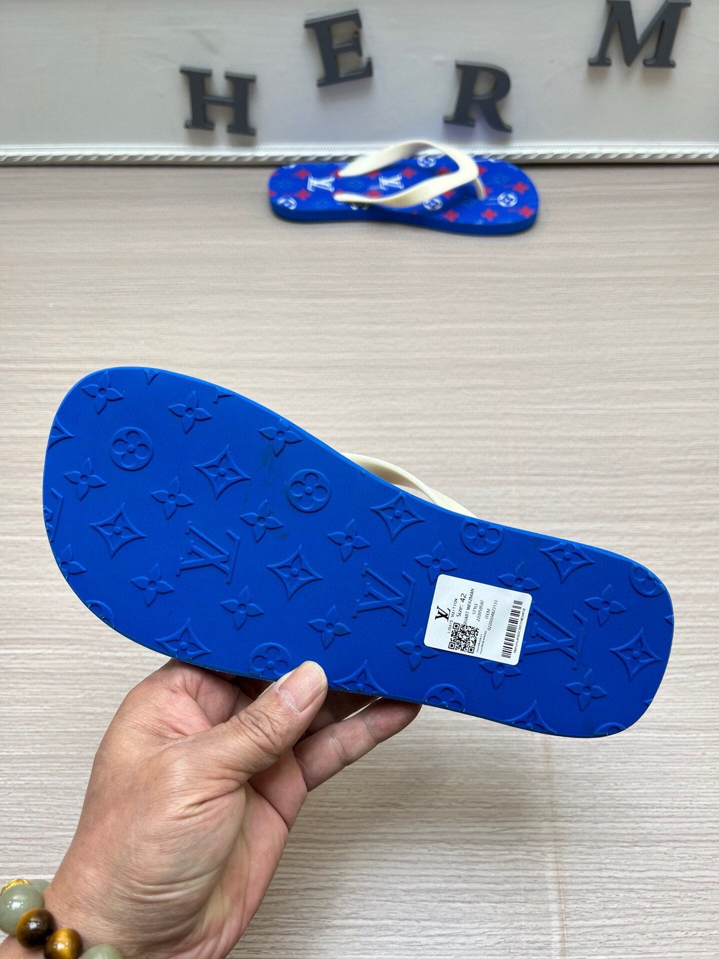 54E55ZDE Stylish slippers