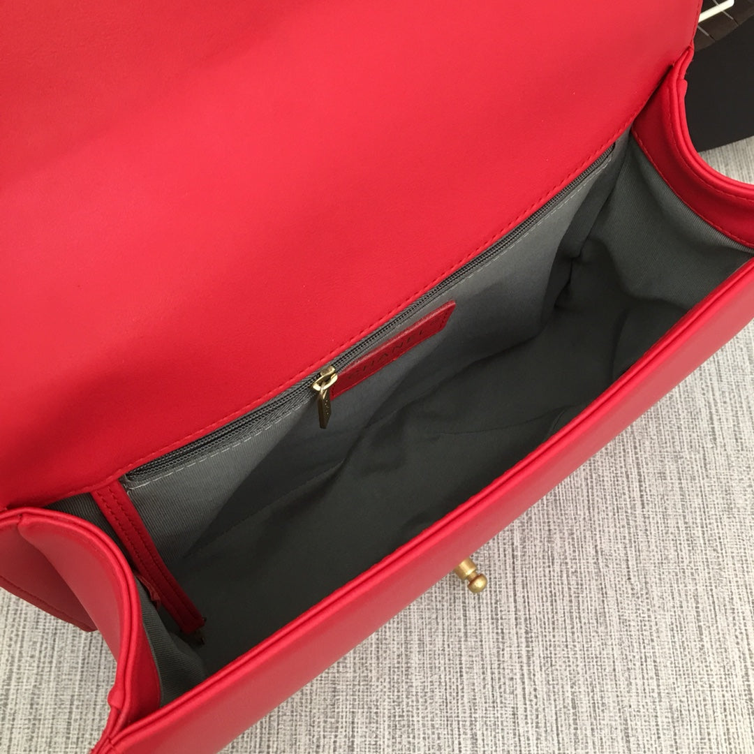 5C60BDE Stylish leather bag