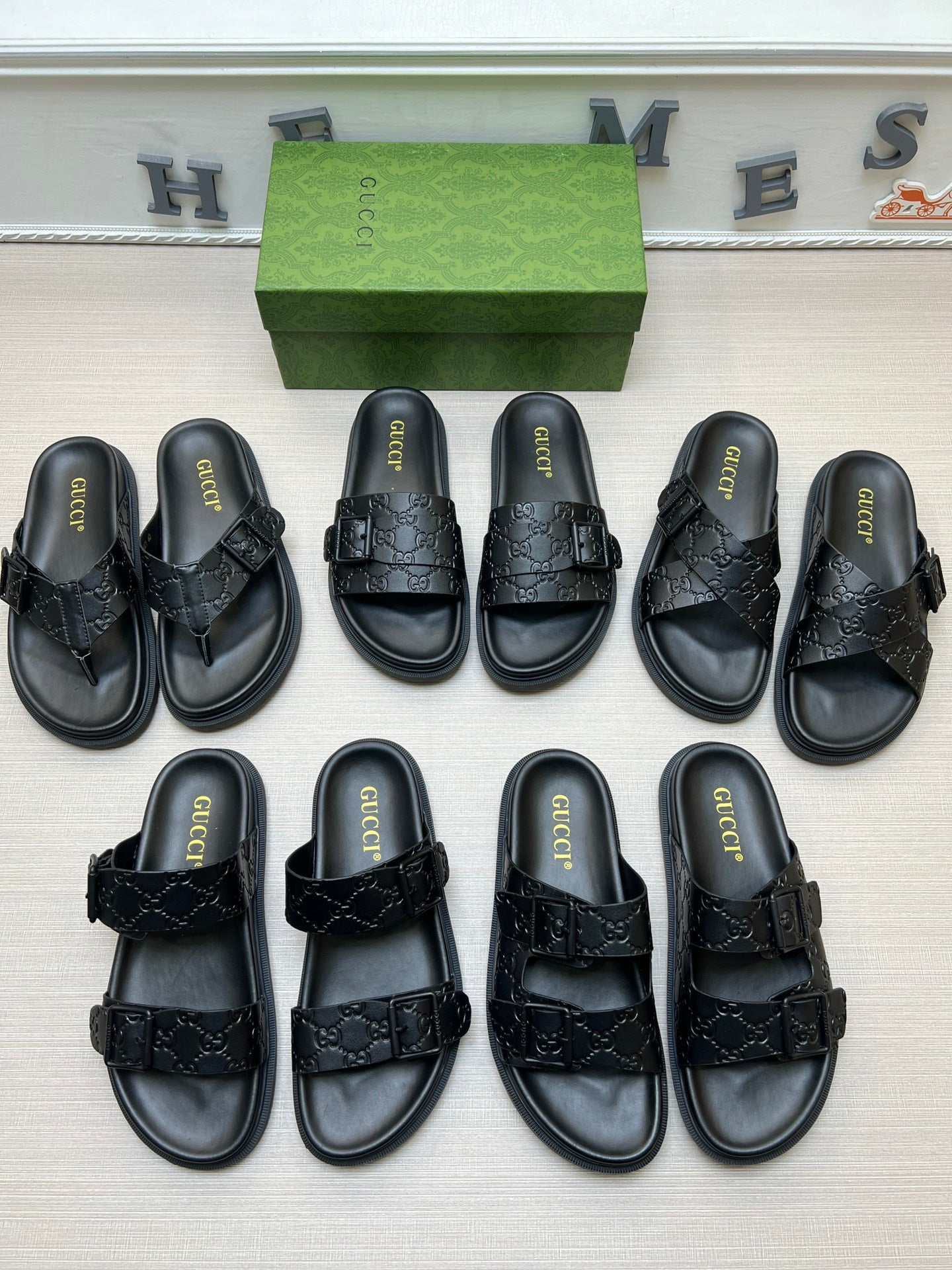 54B91ZDE Stylish slippers