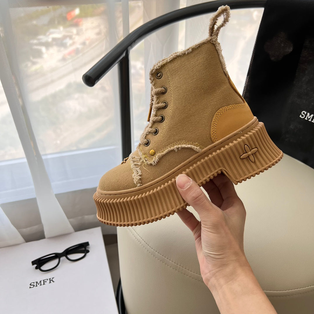 1JA17ZDE Stylish boots