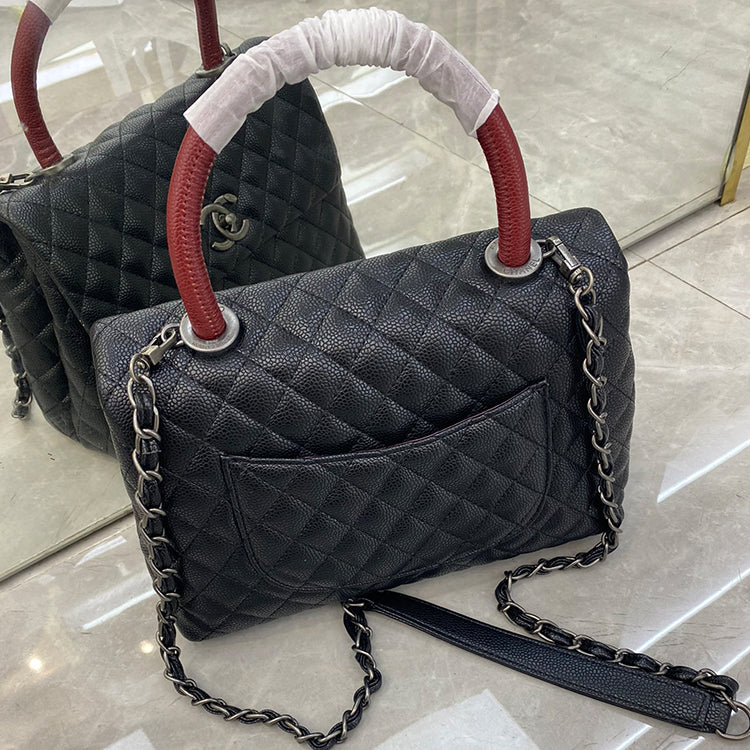 1E036BDE Stylish leather bag