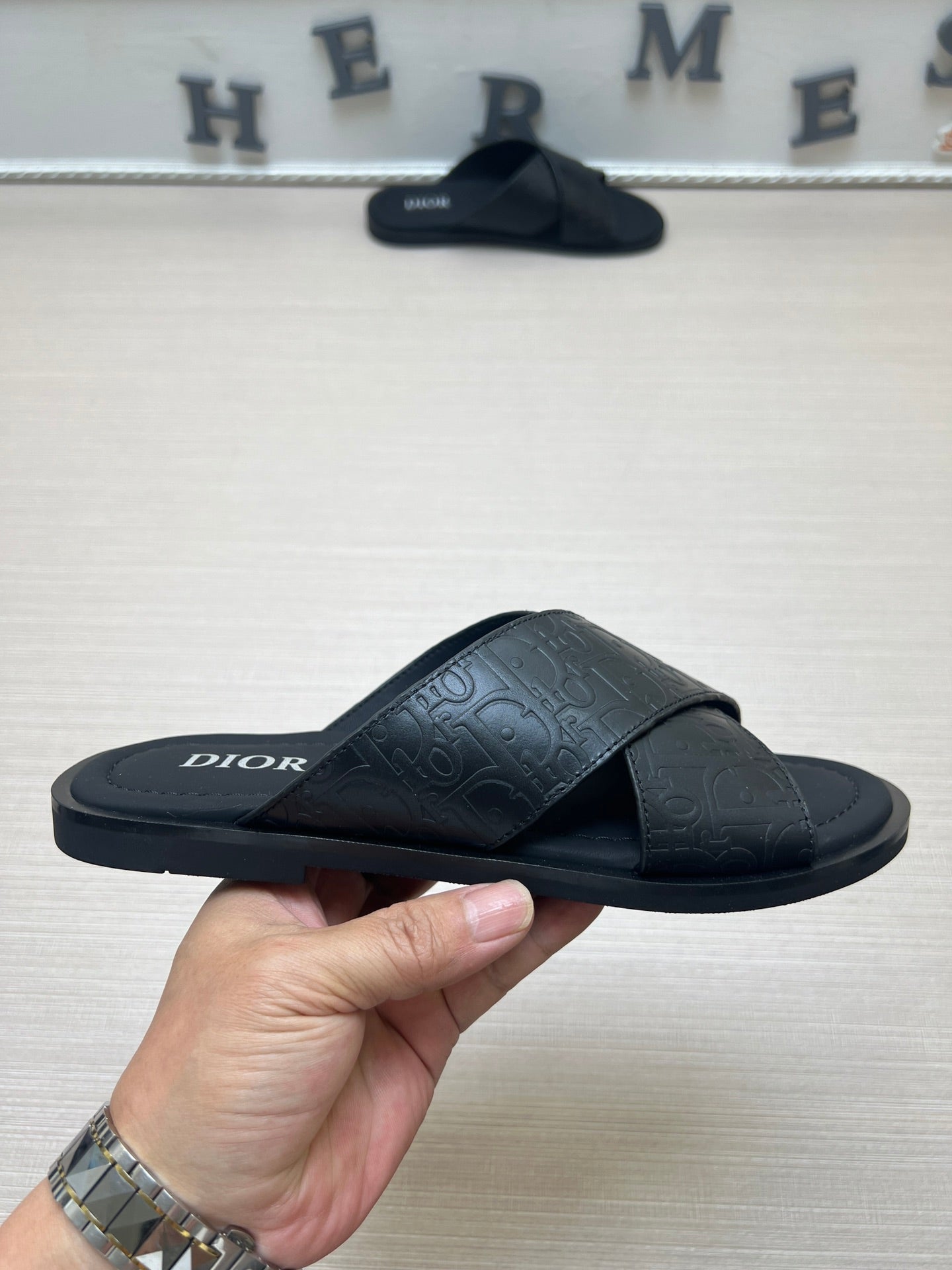 54D80ZDE Stylish slippers