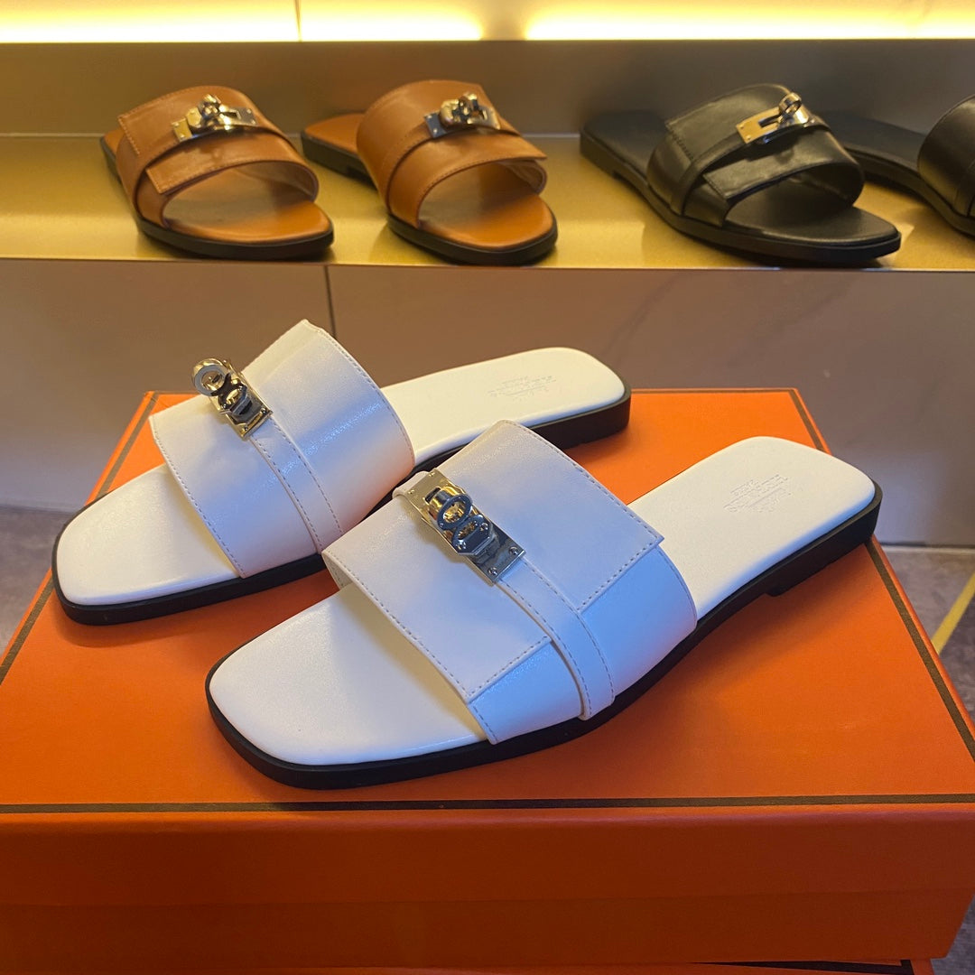 14H33ZDE Stylish slippers