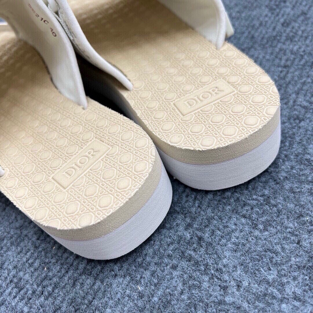 535ZD305ZDE Stylish Slippers