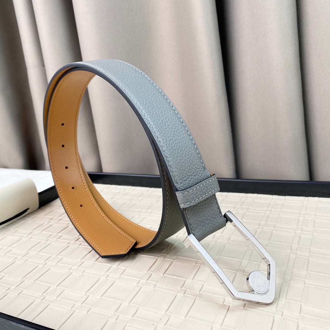 14H106PDE Stylish High quality belt With full package